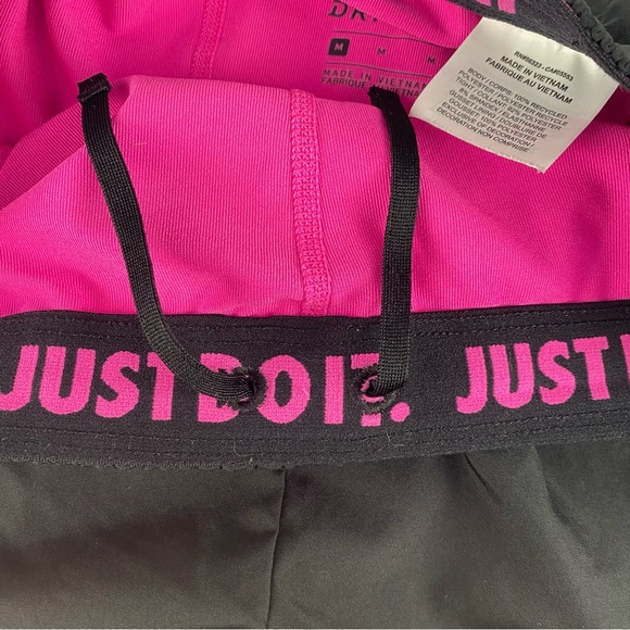 Nike Girls Dri Fit 2 in 1 Built in Compression Shorts - Size M - Picture 6 of 6